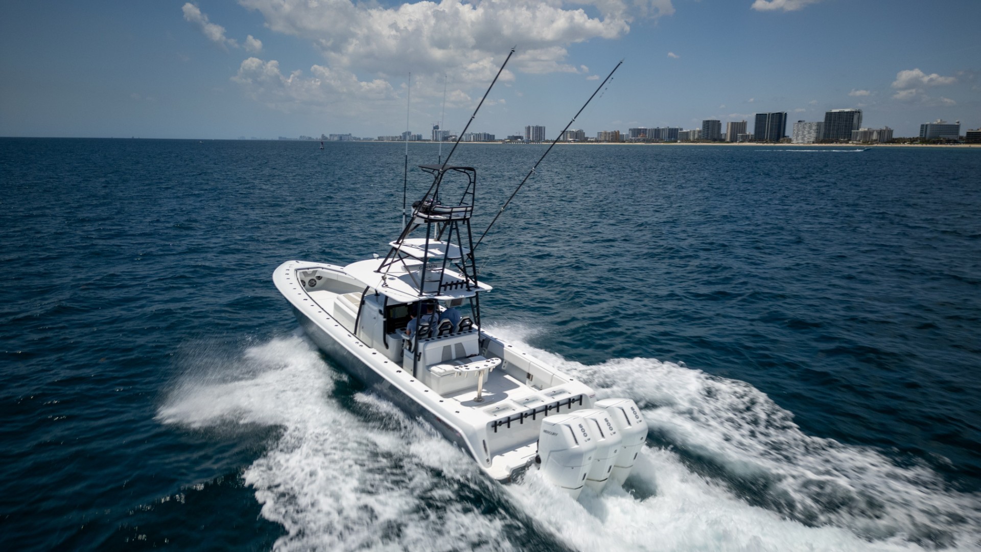 Yacht Photo 7